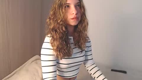 Snapshot of _abrill_20 chatting on May 19, 3:51 pm _abrill_20 online show from May 19, 3:51 pm