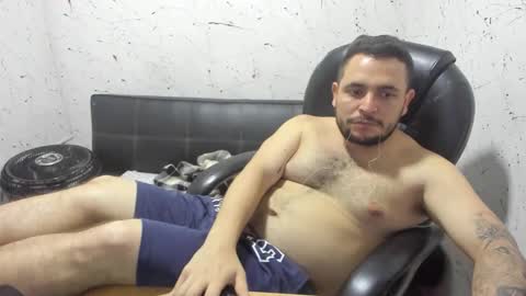 Snapshot of _ace_ventura chatting on November 3, 4:03 am ---- online show from November 3, 4:03 am