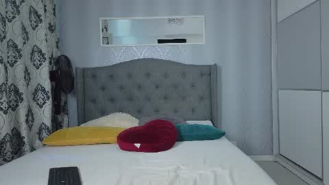 Snapshot of _adelle chatting on June 14, 9:44 am Adelle online show from June 14, 9:44 am