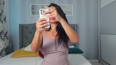Snapshot of _adelle chatting on July 6, 10:34 am Adelle online show from July 6, 10:34 am