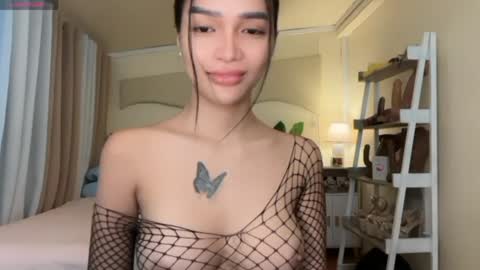 Snapshot of _agatha69_ chatting on April 10, 2:28 am agatha online show from April 10, 2:28 am
