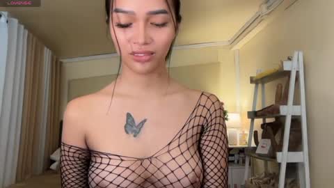 Snapshot of _agatha69_ chatting on May 18, 4:07 am agatha online show from May 18, 4:07 am