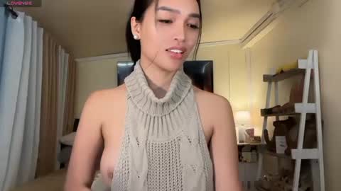 Snapshot of _agatha69_ chatting on June 17, 3:09 am agatha online show from June 17, 3:09 am