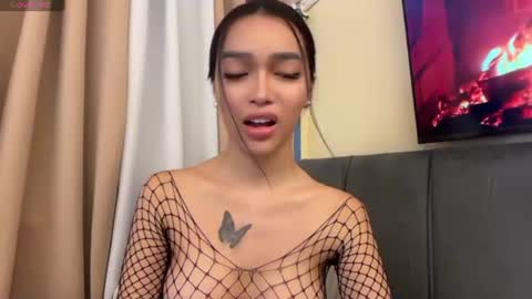 Snapshot of _agatha69_ chatting on June 18, 2:56 am agatha online show from June 18, 2:56 am