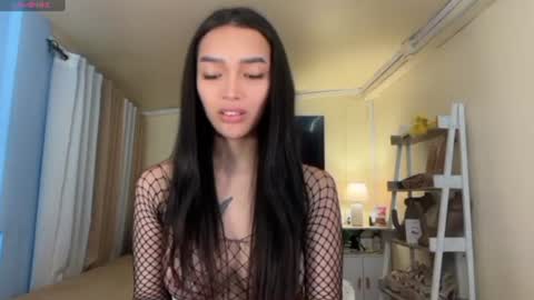Snapshot of _agatha69_ chatting on June 23, 2:31 am agatha online show from June 23, 2:31 am