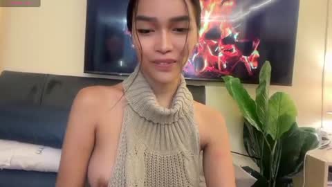Snapshot of _agatha69_ chatting on June 28, 3:01 am agatha online show from June 28, 3:01 am