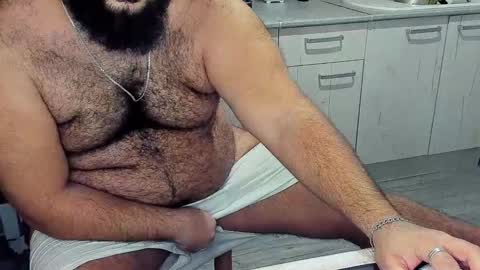 Snapshot of _alan_bear_ chatting on December 5, 8:44 pm Alan online show from December 5, 8:44 pm