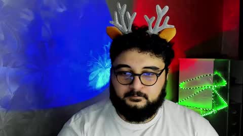 Snapshot of _alan_bear_ chatting on December 15, 6:37 pm Alan online show from December 15, 6:37 pm