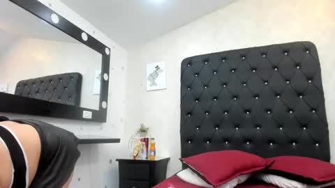 Snapshot of _alana_johnson chatting on March 15, 12:33 pm _alana_johnson online show from March 15, 12:33 pm