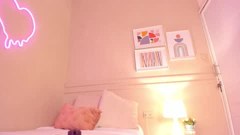 _aleja_x online show from October 21, 11:33 am