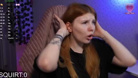 Snapshot of _aleksa chatting on February 2, 6:15 am Alexa online show from February 2, 6:15 am