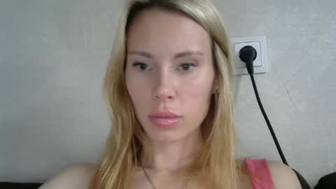 _alex1819 online show from October 13, 7:19 am