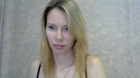 _alex1819 online show from February 19, 7:15 am