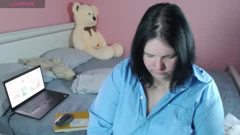 Snapshot of _alexandra_ray_ chatting on December 17, 10:10 am _alexandra_ray_ online show from December 17, 10:10 am