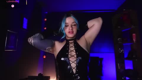 Miss Alice  My internet sucks these days see you soon online show from November 3, 8:54 pm