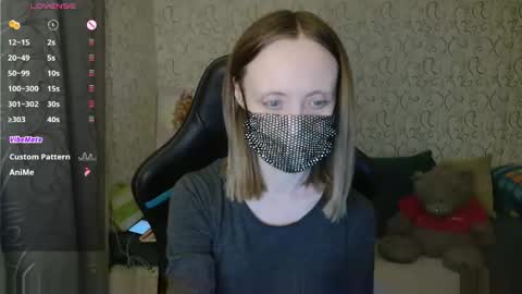 Snapshot of _alicecullen_ chatting on March 15, 4:02 pm AliceCullen online show from March 15, 4:02 pm