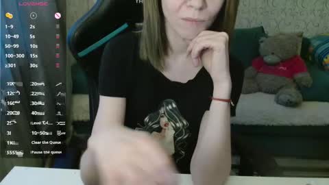 Snapshot of _alicecullen_ chatting on March 26, 4:12 pm AliceCullen online show from March 26, 4:12 pm