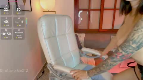 Snapshot of _aliceprice_ chatting on May 11, 3:07 pm Mnica online show from May 11, 3:07 pm