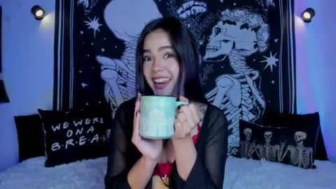 _alicesasha_ online show from June 15, 5:31 am