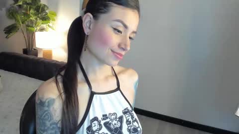  Alice  online show from February 11, 11:54 pm