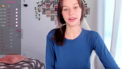 Snapshot of _alissaa_ chatting on October 1, 2:12 pm Alice online show from October 1, 2:12 pm