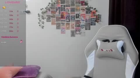 Snapshot of _alissaa_ chatting on December 1, 11:26 am Alice online show from December 1, 11:26 am