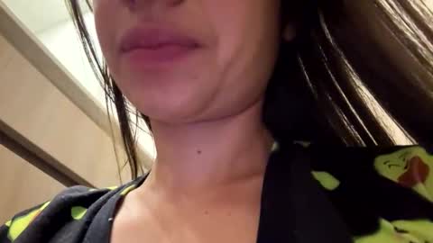 _alyson online show from June 3, 10:51 am
