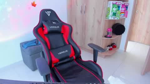 AMANDA online show from March 9, 7:05 pm