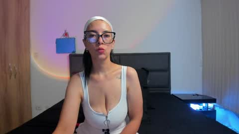 AMANDA online show from May 29, 6:50 pm