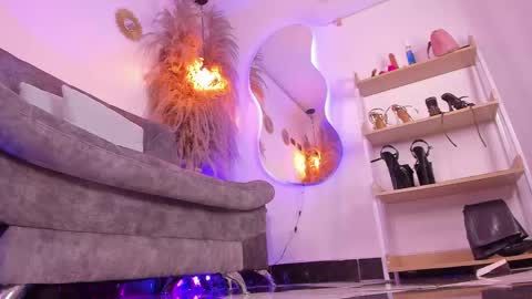 Ambar  online show from May 11, 4:04 pm