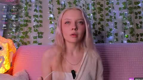 Emily online show from April 29, 2:15 am
