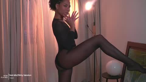 Snapshot of _angeleyes chatting on May 22, 8:58 pm Angie - online show from May 22, 8:58 pm
