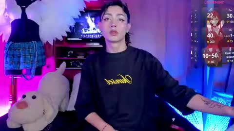 Angell Dustt  online show from June 27, 9:31 pm