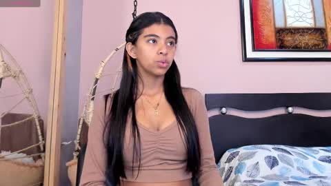 Snapshot of _anna_maria chatting on October 7, 7:22 pm online show from October 7, 7:22 pm