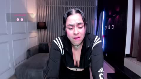 Ana online show from January 11, 7:49 pm