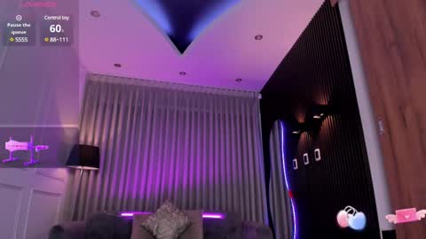 Ana online show from March 8, 5:54 pm