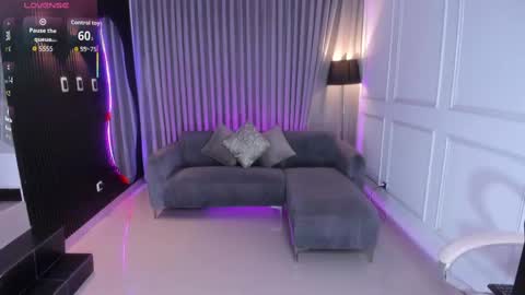 Ana online show from October 21, 7:03 pm