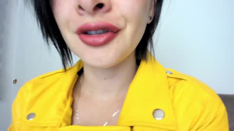 antonia online show from December 12, 10:24 am