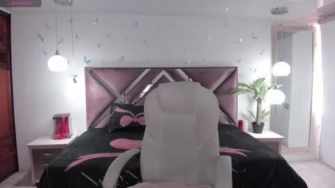 antonnela online show from December 19, 2:24 pm