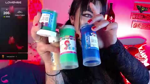 Angie online show from December 20, 1:56 am