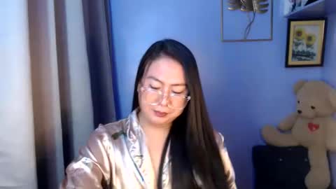 Snapshot of _arah chatting on May 15, 11:56 pm arah online show from May 15, 11:56 pm