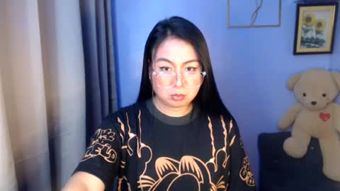 Snapshot of _arah chatting on June 27, 1:43 am arah online show from June 27, 1:43 am