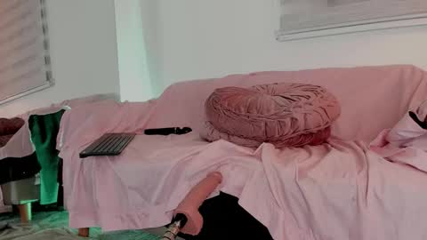 Aria online show from February 3, 6:22 am