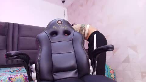 Arlet online show from October 7, 3:04 am