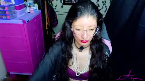 Snapshot of _arlequin_ chatting on June 10, 8:52 pm _arlequin_ online show from June 10, 8:52 pm