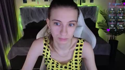 _ash_leyy_ online show from October 30, 1:29 am