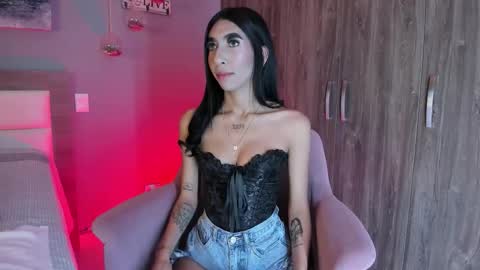 Ashly online show from October 27, 7:18 pm