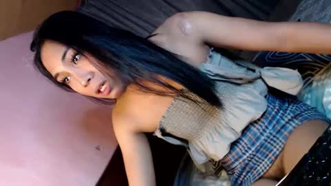 Snapshot of _asiancutie chatting on January 12, 6:49 am _asiancutie online show from January 12, 6:49 am