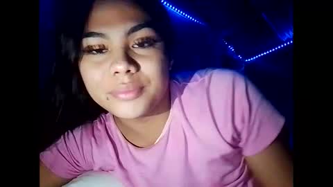 _asianslutyymikha_ online show from November 12, 9:14 pm