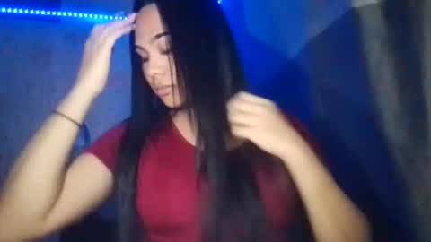 _asianslutyymikha_ online show from April 25, 12:30 pm
